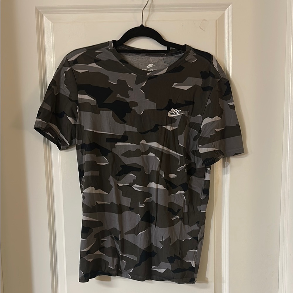 Nike Men's Camo Tee - Black, Gray, White
